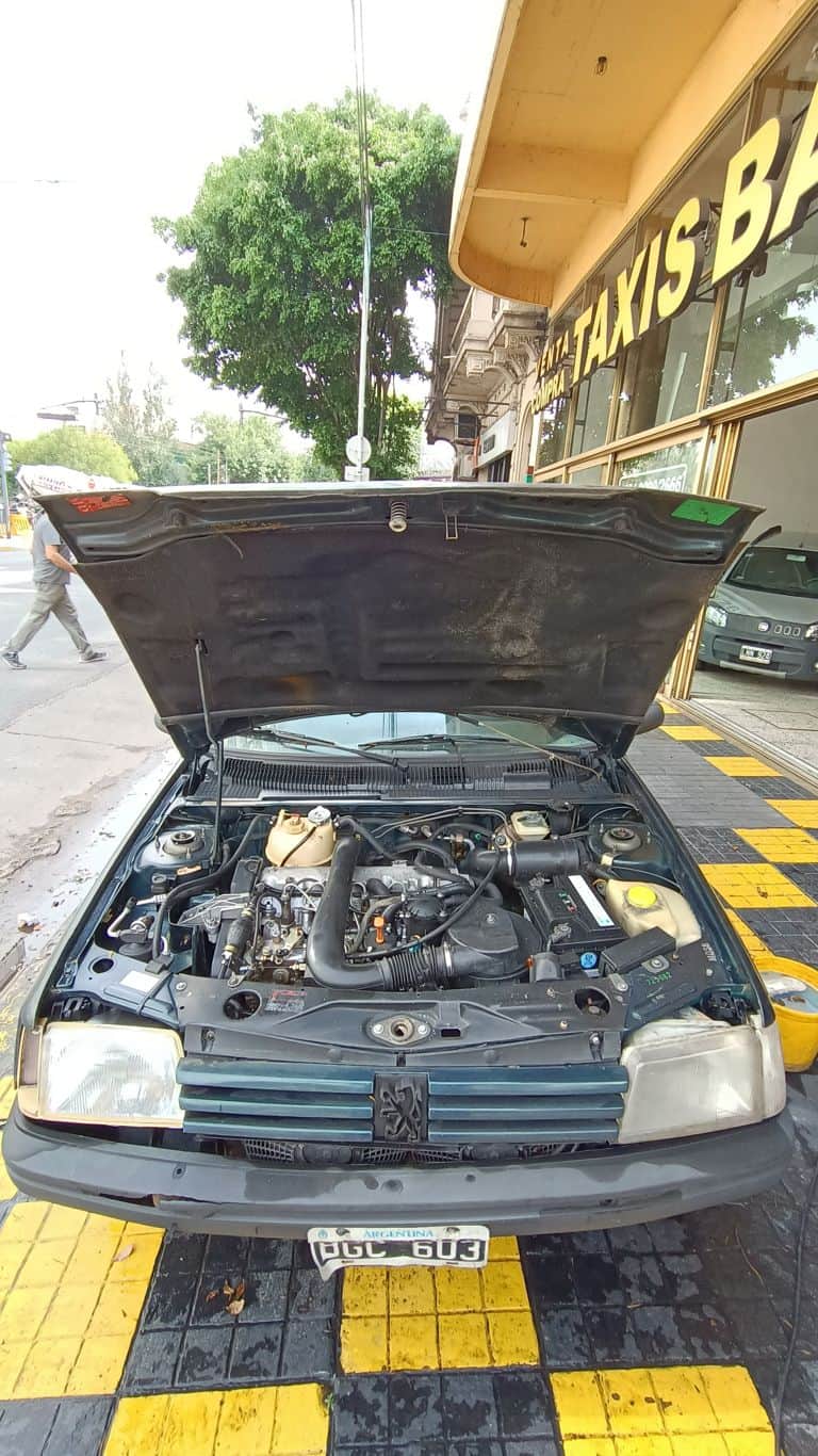 Trabajo mecánico en el vehículo